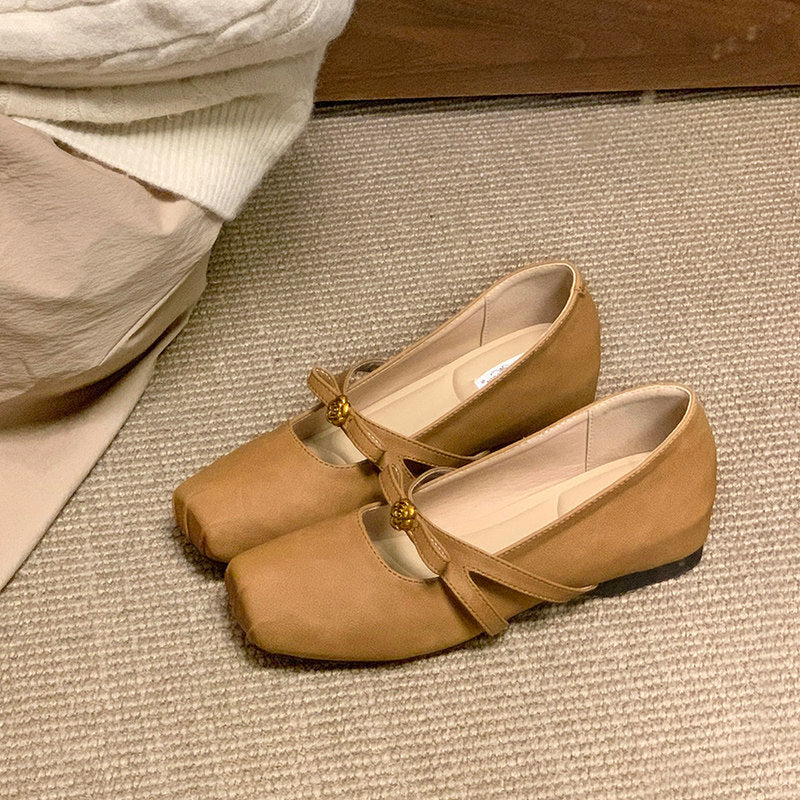 Damen elegante Ballerinas mit verstellbarem Riemen und dekorativer Blüte EB