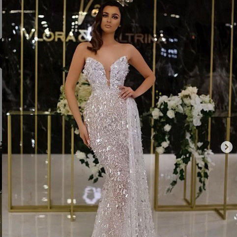 Damen Glamouröses Abendkleid mit schimmernden Pailletten und transparentem Rock EB