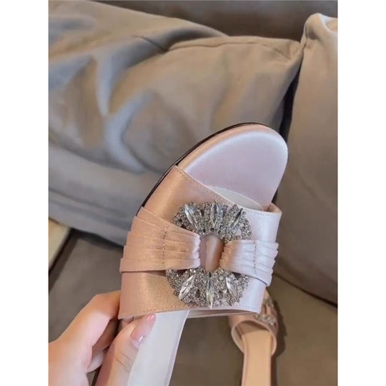 Damen Elegante Mules mit funkelndem Schmuckdetail EB