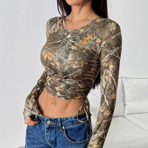 Damen Figurbetontes Langarmshirt mit Raffung und einzigartigem Camouflage-Design EB