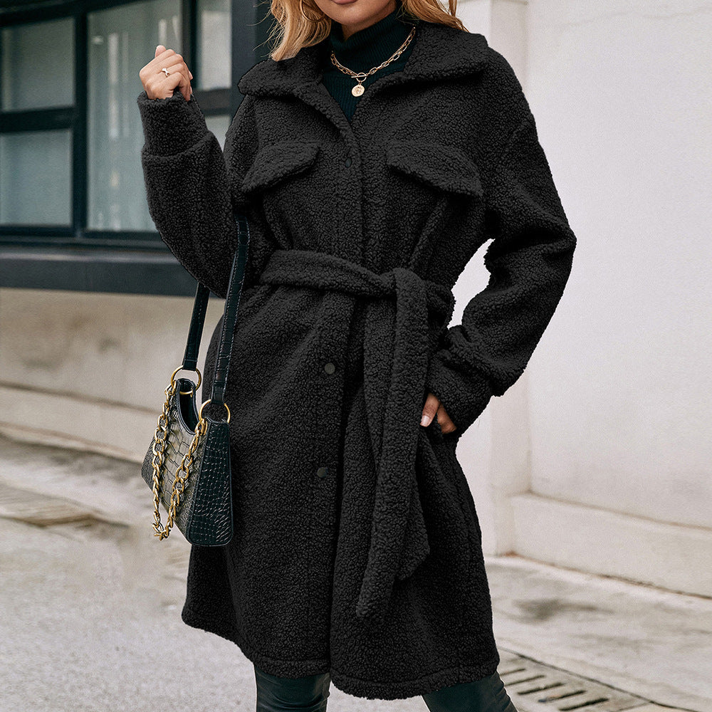 Damen Kuschelige Teddyjacke mit großzügigen Taschen und Knopfdetails EB