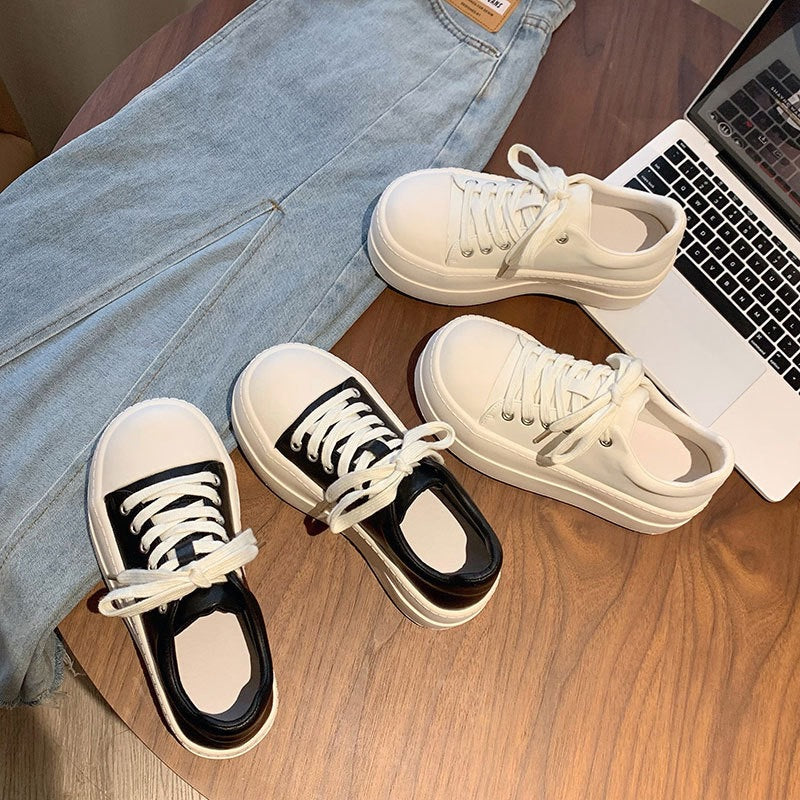 Damen Modische Plateau Sneakers mit stilvollem Obermaterial und bequemer Dämpfung EB