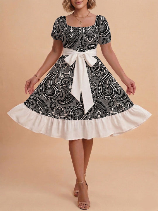 Damen Verspieltes Maxikleid mit Bärenmuster und taillierbarem Band EB