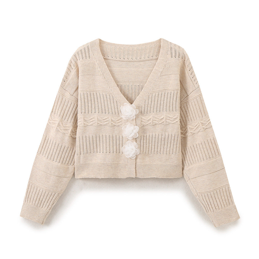 Damen modische Strickjacke mit romantischen Blumenknöpfen und lässigem Schnitt EB