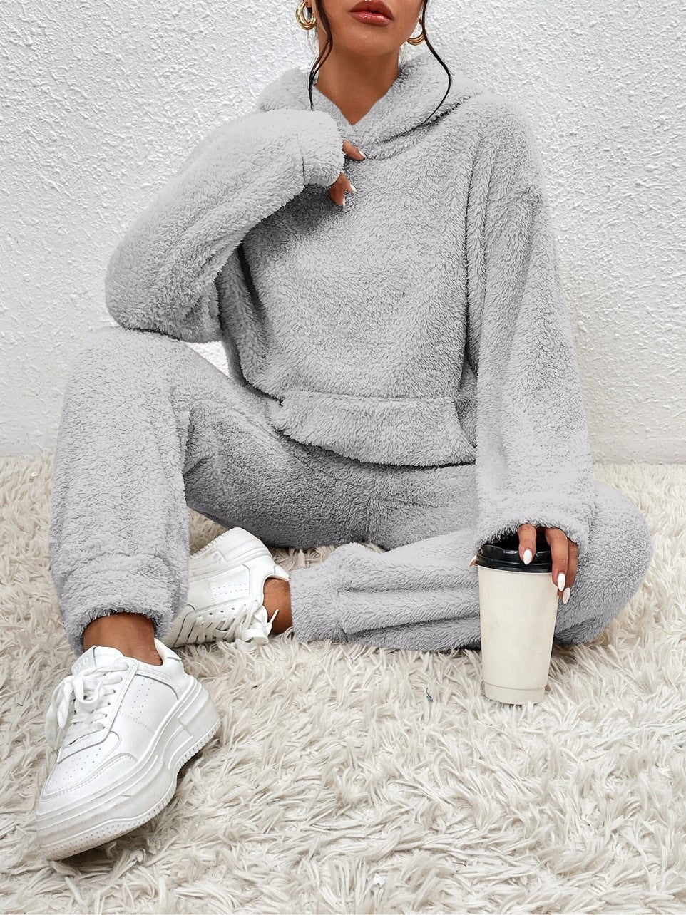Damen nan kuscheliges Teddy-Fleece Hausanzug-Set mit Kapuze, Kängurutasche und elastischer Jogginghose EB