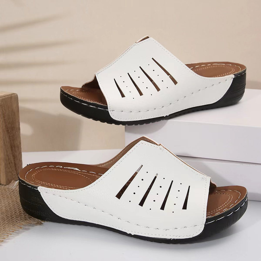 Damen Komfort-Sandalen mit durchbrochenem Obermaterial und rutschfester Sohle EB
