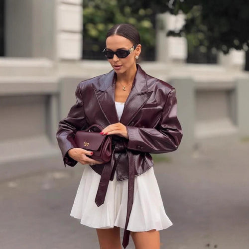 Damen Kunstlederblazer mit taillierbarem Gürtel EB