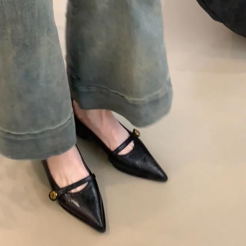 Damen Elegante Absatzschuhe mit feinem Riemendetail und modischem Blockabsatz EB
