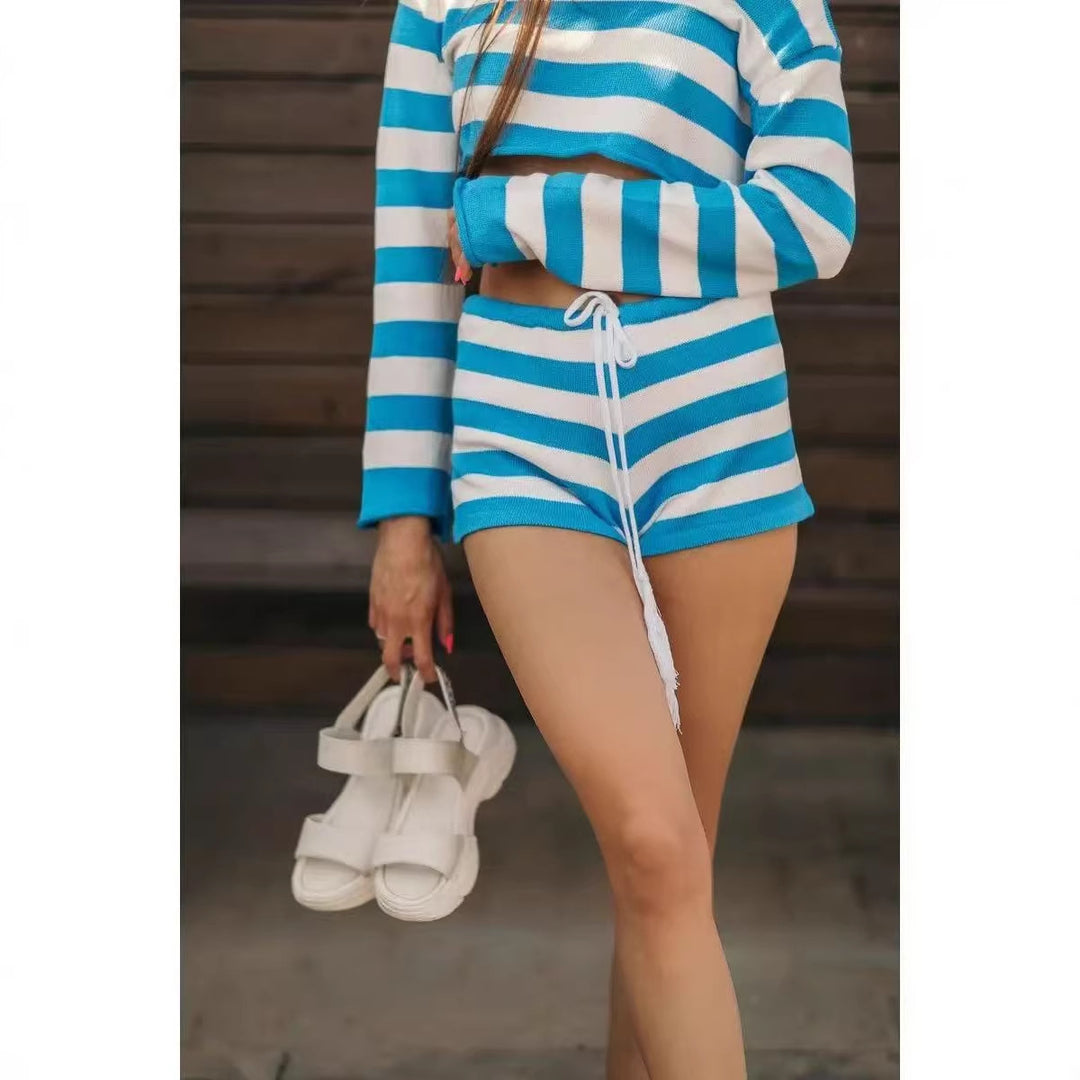 Damen lässiges Strand-Set mit cropped Pullover und kurzen Hosen EB