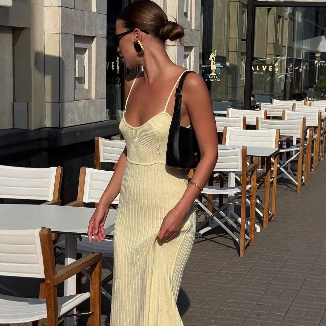 Damen Maxikleid mit feiner Rippenstruktur und elegantem Trägerdesign EB
