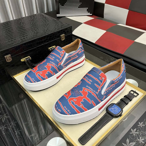 Damen Slip-On Sneakers mit innovativem Druckdesign EB