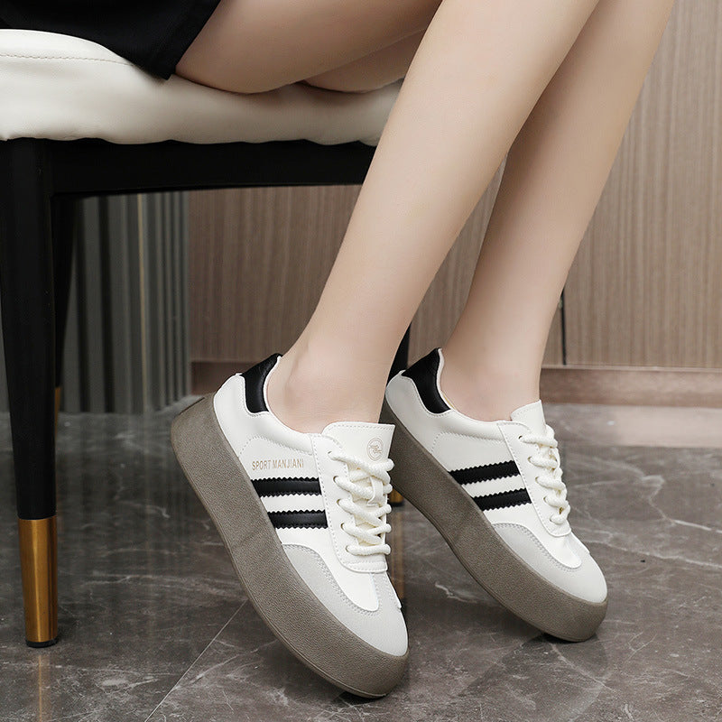 Damen modische Sneaker mit plattenförmigem Schnitt und auffälligen Schnürsenkeln EB