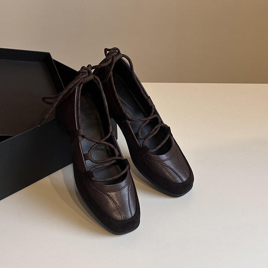 Damen bequeme Mokassins mit raffinierten Schnürdetails und komfortabler Sohle EB