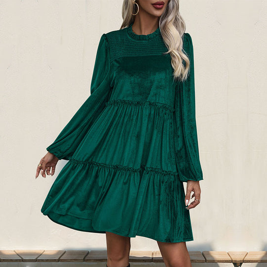 Damen Midikleid mit eleganten Rüschendetails aus sanftem Velvet EB