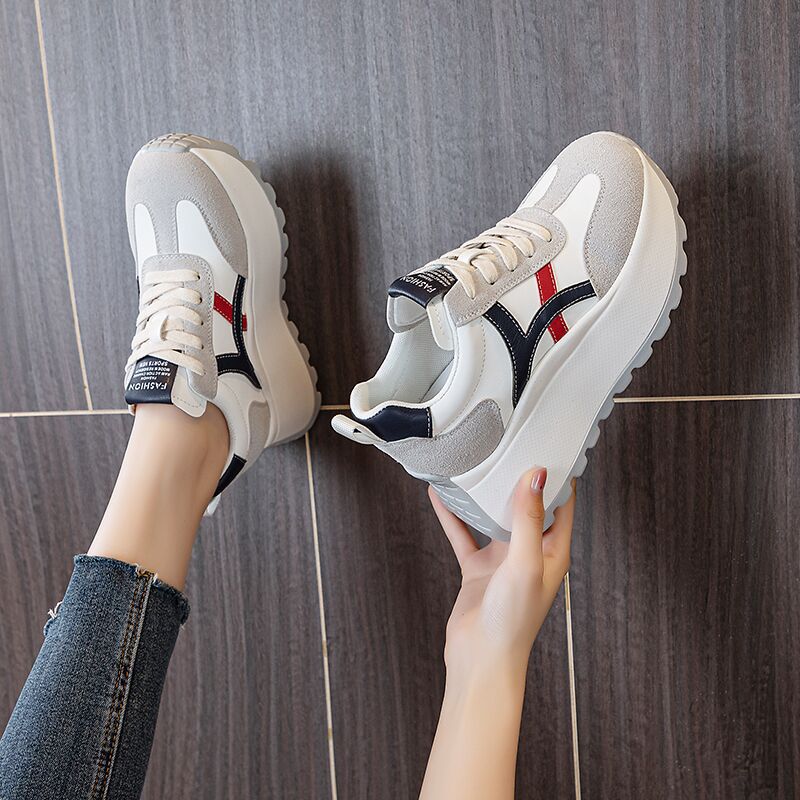 Damen Sportliche Damen Sneaker mit hohem Plateau und hochwertiger Dämpfung EB