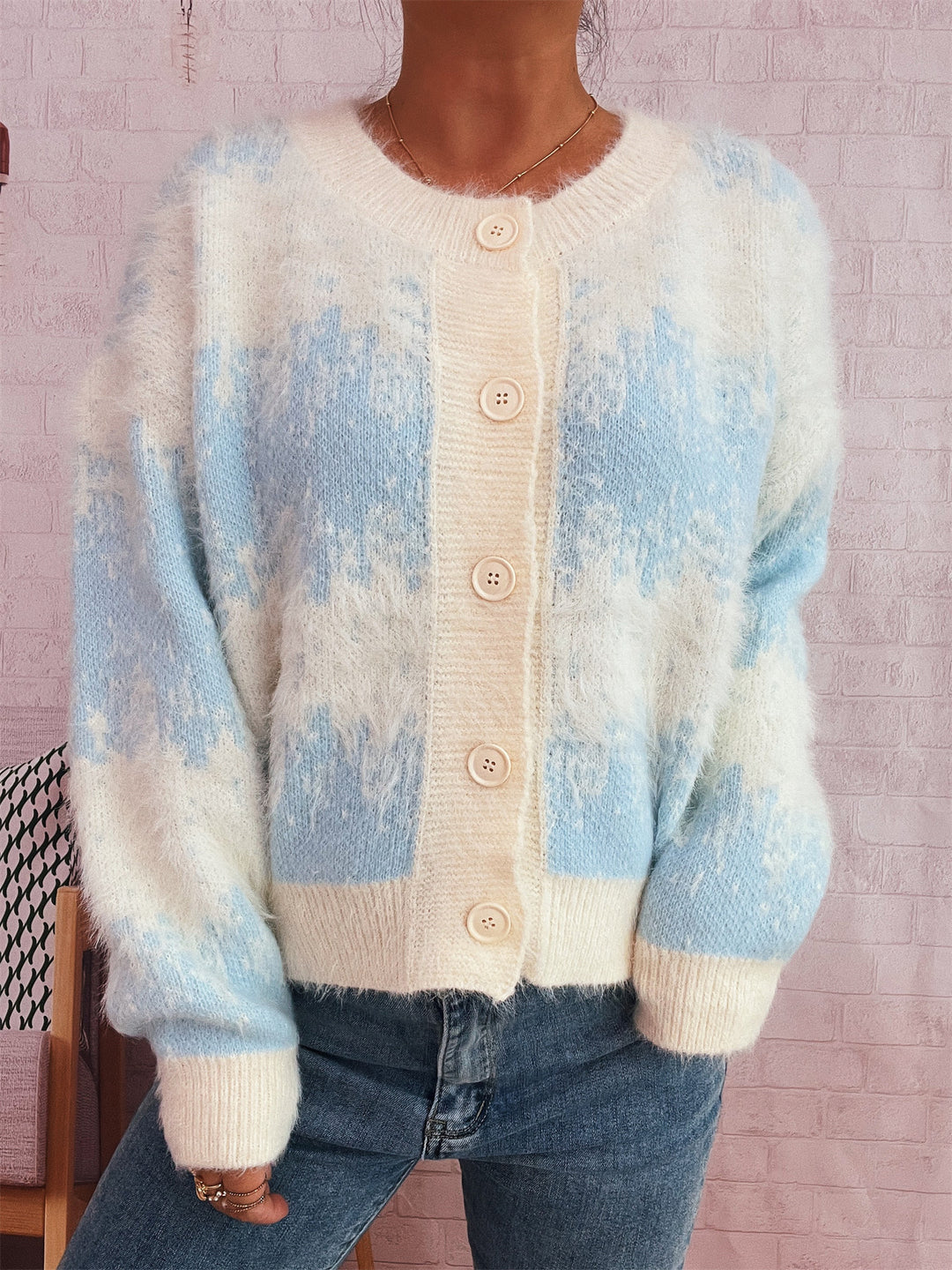 Damen kuschelige Strickjacke mit modischem Knopfdesign und weichem Material EB