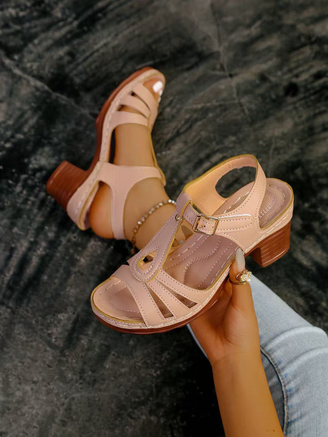 Damen modische T-Strap Sandalen mit Blockabsatz EB