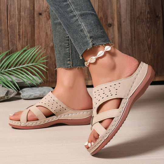 Damen komfortable Clogs mit ergonomischem Fußbett und modischen Cut-Outs EB