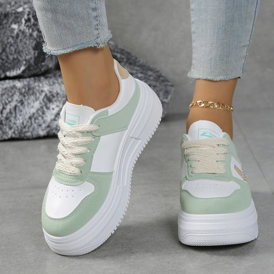 Damen Plateau-Sneaker mit modischer Sohle und komfortabler Dämpfung EB