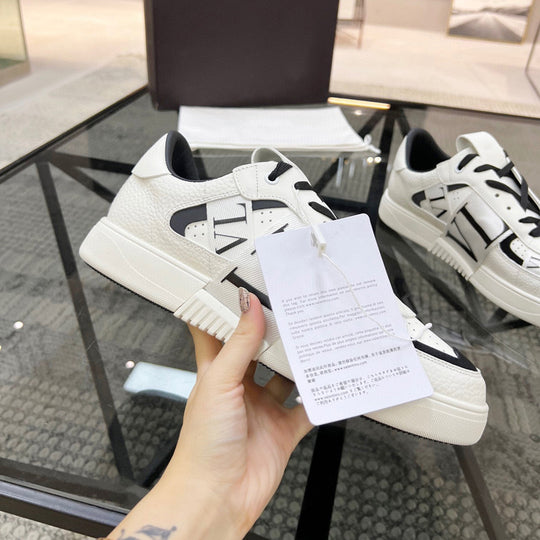 Damen Modische Sneakers mit trendigem Logo-Detail und atmungsaktiver Oberflächenstruktur EB