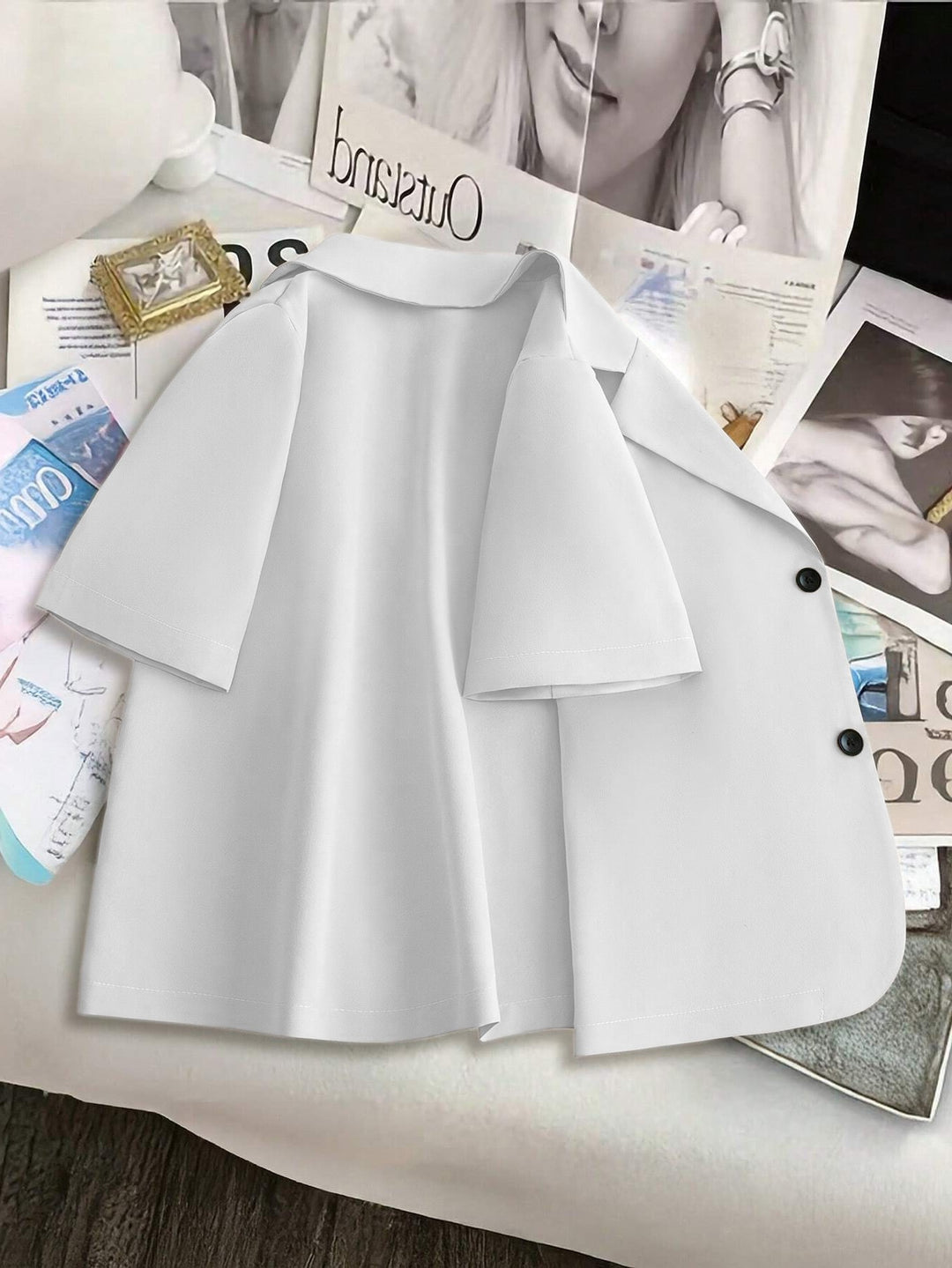 Damen Kurzärmelige Blazerjacke aus leichtem Material EB