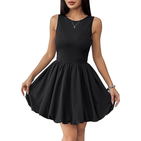 Damen Sommerliches Minikleid mit figurbetontem Oberteil und schwingendem Rock EB