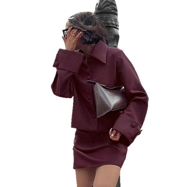 Damen Modische Kurzjacke mit schmalem Schnitt und eleganten Knopfdetails EB