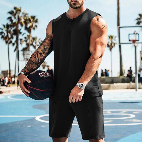 Herren sportliches Trainingsoutfit mit ärmellosem Oberteil und Shorts EB
