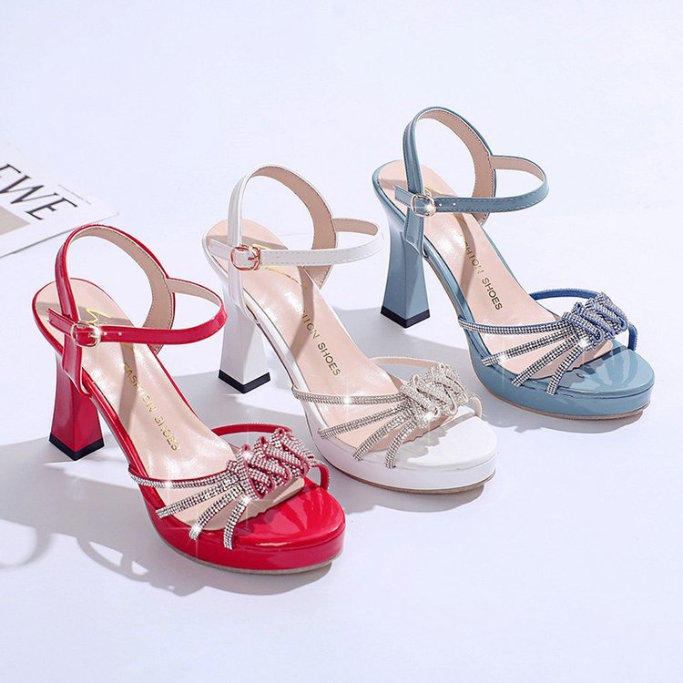 Damen glamouröse High Heels Sandalen mit Strass-Detail EB