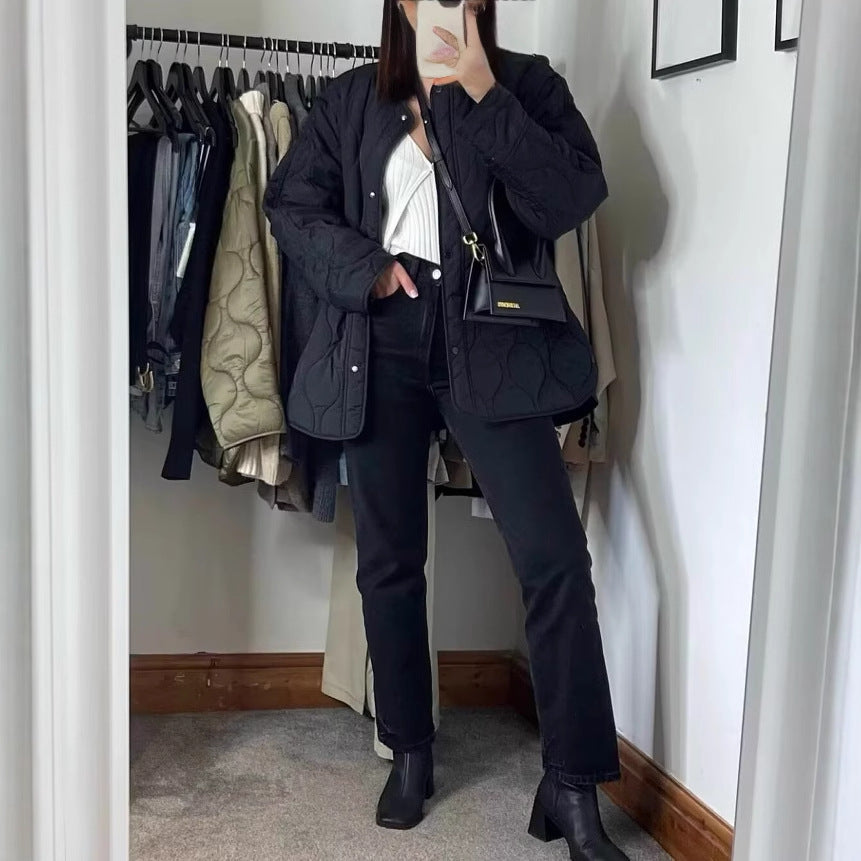 Damen Steppjacke mit zeitgemäßem Design und praktischen Seitentaschen EB