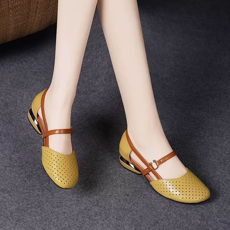Damen Ballerinas mit luftigen Perforationen und eleganter Doppelriemenführung EB