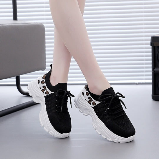 Damen Sportliche Sneakers mit modernem Leopardenmuster und dämpfendem Fußbett EB