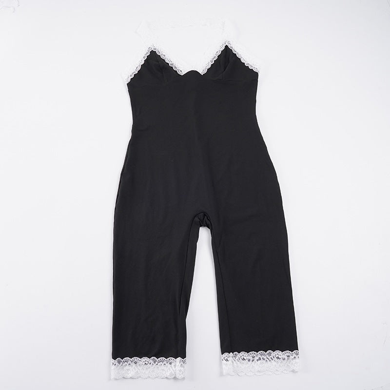 Damen Jumpsuit mit Spitzenrand und verführerischem Dekolleté EB