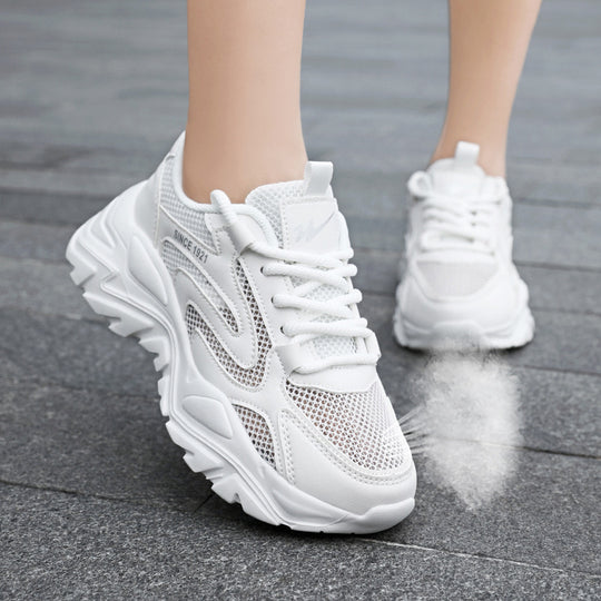 Damen Lauf- und Freizeitschuhe mit atmungsaktivem Mesh-Obermaterial und stoßdämpfender Sohle EB