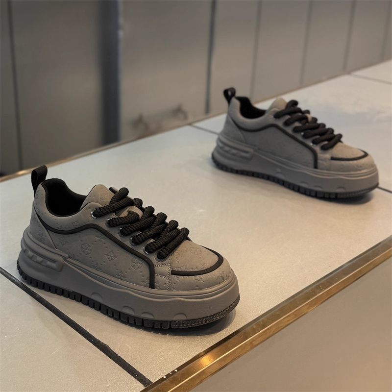 Damen modische Chunky Sneakers mit rutschfester Sohle und atmungsaktivem Obermaterial EB
