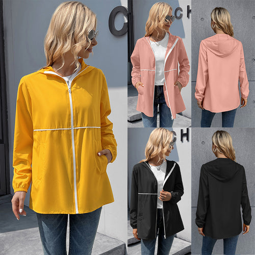 Damen leichte Regenjacke mit praktischer Kapuze und seitlichen Taschen EB