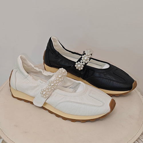 Damen Sneakers mit eleganter Perlenverzierung und modebewusstem Design EB