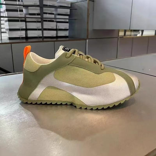 Damen Sportliche Sneaker mit modischer Oberflächengestaltung und griffiger Sohle EB