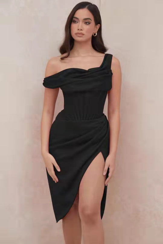 Damen Figurumspielendes Cocktailkleid mit asymmetrischem Schnitt und hohem Schlitz EB