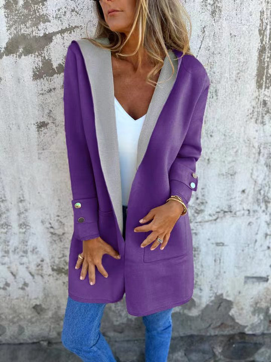 EB | Strickjacke mit Kapuze Weiche Strickware Lockere Passform Kontrastbesatz Taschen