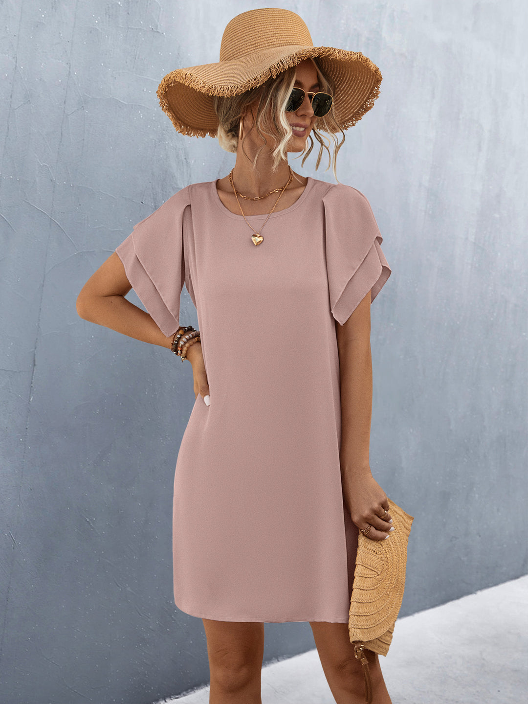 Damen Kurzarmkleid mit voluminösen Rüschendetails und bequemen Schnitt EB