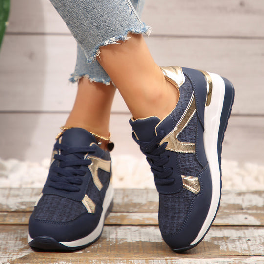 Damen sportlicher Keil-Sneaker mit gepolstertem Memory-Fußbett und eleganten Metallic-Akzenten EB