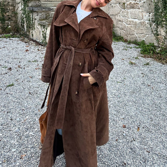 Damen Suede Trenchcoat mit Gürtel und eleganten Knopfdetails EB