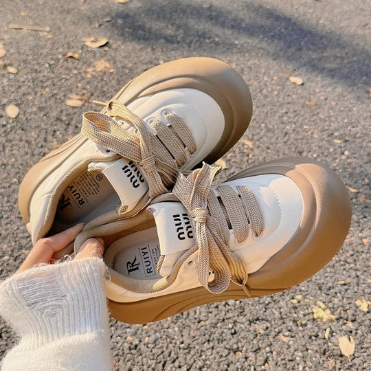 Damen Plattform-Sneaker mit komfortabler Polsterung und trendigem Design EB
