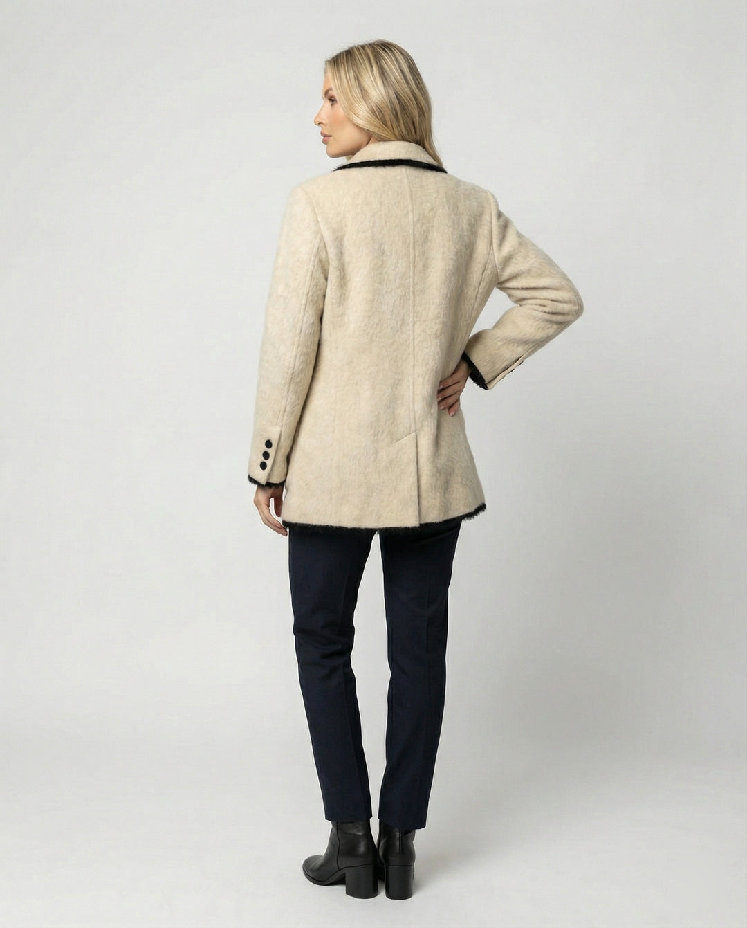 Damen Grobstrickjacke Damen weit geschnittener Doppelreiher Mantelblazer aus Flauschgarn mit Reverskragen und Pattentaschen EB
