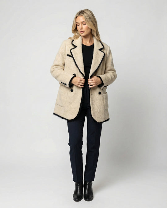 Damen Grobstrickjacke Damen weit geschnittener Doppelreiher Mantelblazer aus Flauschgarn mit Reverskragen und Pattentaschen EB