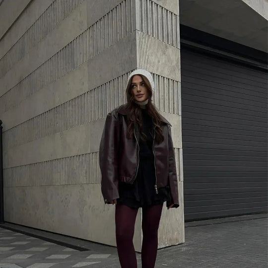 Damen Oversized Kunstlederjacke mit breitem Kragen und Reißverschluss EB