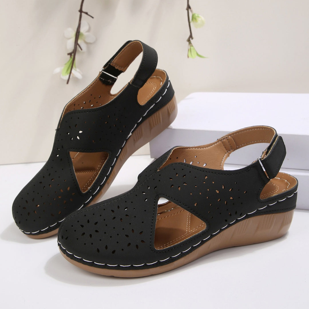 Damen Wedge-Pantoletten mit geschlitztem Design und rutschfester Sohle EB
