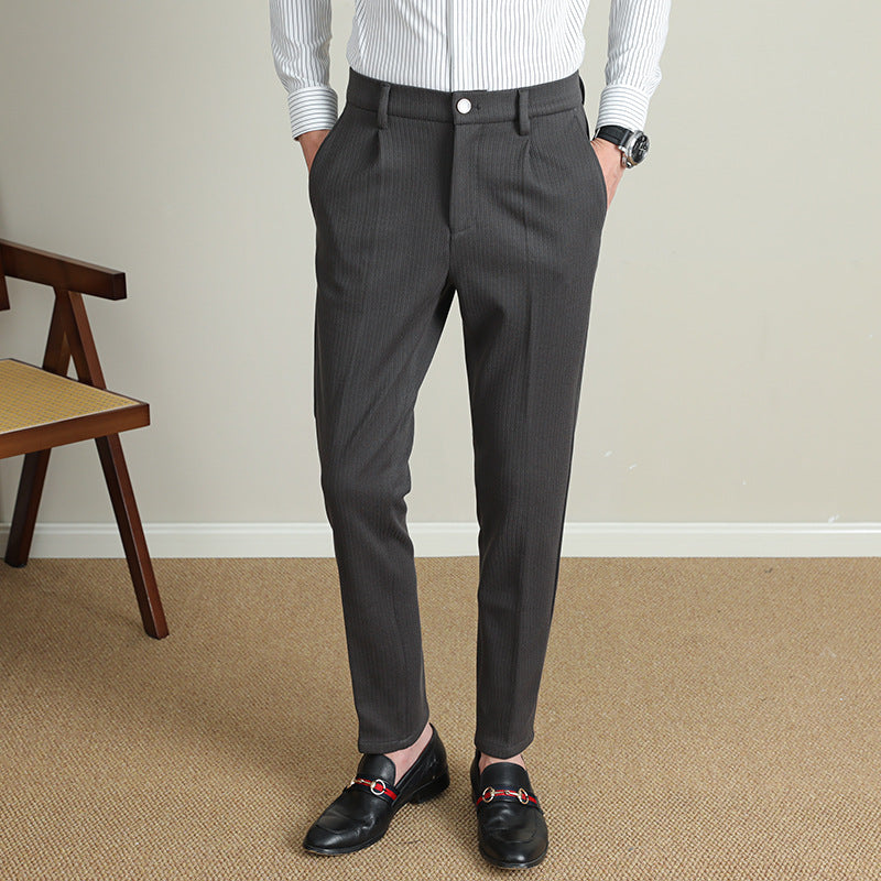 Herren Moderne Business-Hose mit eleganter Nadelstreifenoptik EB