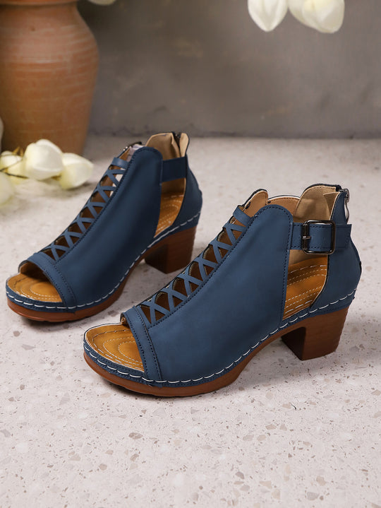 Damen Riemchensandalen mit dekorativem Cut-Out Design und bequemem Blockabsatz EB